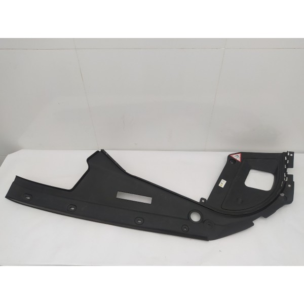 Moldura Direita Churrasqueira Motor Bmw 535i Gt 2012