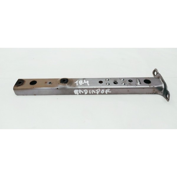 Suporte Radiador Fechadura Capo Mitsubishi Pajero Tr4 2006