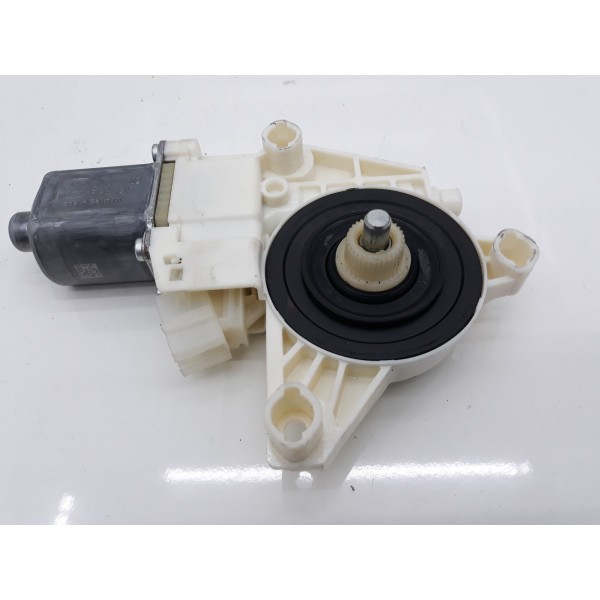 Motor Do Vidro Dianteiro Direito C180 2012 2013 A2048200242