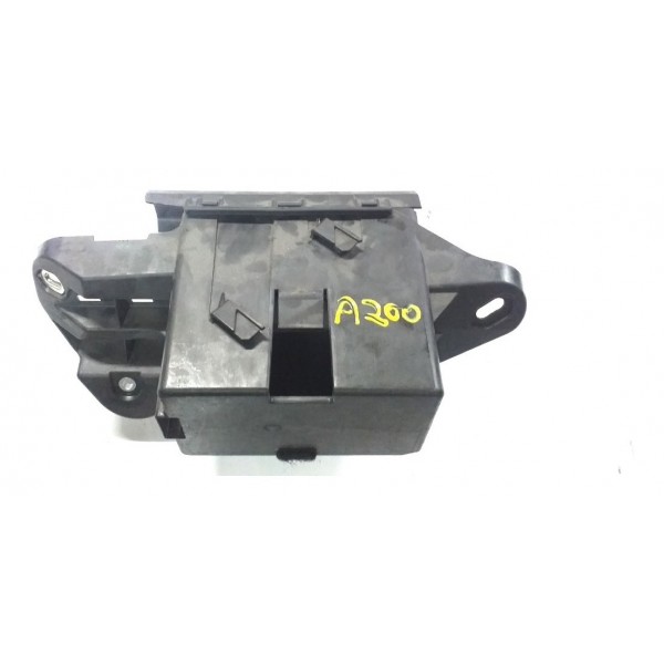 Suporte Caixa Bateria Auxiliar Mercedes A200 2013 2014 2015