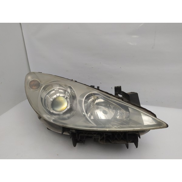 Farol Lado Direito Peugeot 307 2008 Detalhe