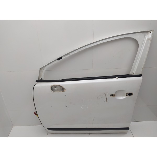 Porta Dianteira Esquerda Peugeot 3008 2011 2012 2013 Detalhe