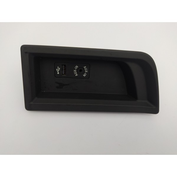 Moldura Entrada Auxiliar Usb Bmw 320i 2013 2014